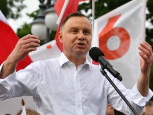 Dziennikarz: "Dlaczego Polacy powinni głosować na Dudę, a nie Trzaskowskiego?" Mocna odpowiedź prezydenta
