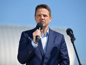 "Kompromitacja! Kandydat na Zwierzchnika armii nie wie, że DWL zostało zlikwidowane przez jego partię"