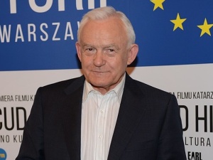 "Sprawiają wrażenie, że to nie są wybory na prezydenta, tylko na premiera". Miller krytykuje kandydatów