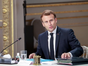 Francja: Emmanuel Macron spotka się w Rosji z Władimirem Putinem