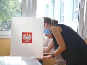 Warszawa: Do południa frekwencja była niemal dwukrotnie wyższa niż pięć lat temu