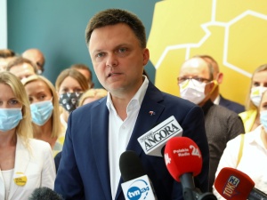 Hołownia nie udziela poparcia, ale "na pewno nie zagłosuje za Andrzejem Dudą". Aha