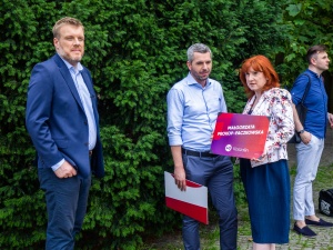 Nowe doniesienia ws. ogromnych wypłat w partii Razem. "Część osób ostrzegała, że to wyjdzie na jaw"