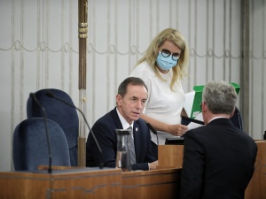 Senat chce, by bonem turystycznym objąć również emerytów i rencistów