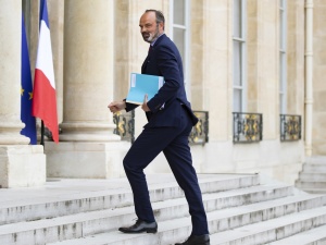 Premier Francji Edouard Philippe podał się do dymisji