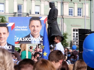 "Kandydatowi KO brakuje odwagi". Rafał Trzaskowski odrzuca możliwość debaty z Andrzejem Dudą