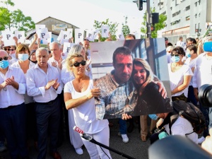 Francuski kierowca autobusu poprosił pasażerów o założenie maseczek. Został pobity na śmierć