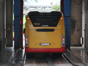 Co się dzieje w Warszawie? Kolejny wypadek stołecznego autobusu