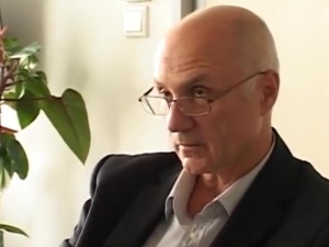 Pieczyński także żegna się z TVN. Gadowski: "Cień komucha przestanie ciążyć nad stacją?"