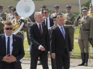 Prezydent Litwy o manipulacji historycznej: To bój, który będziemy musieli wytrzymać z Polską