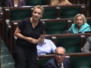 [video] "Pani poseł, proszę nie dyskutować z demokracją!". E. Witek ostro ripostuje JSW na sali sejmowej