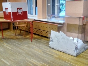 Protesty sztabu Trzaskowskiego bezzasadne? PKW: Komisja nie stwierdziła naruszeń prawa
