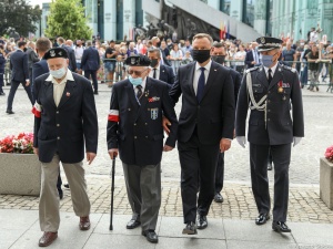 Warszawa: Prezydent i premier oddali hołd Powstańcom Warszawskim