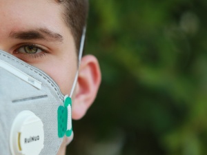 Rzecznik GIS o nowej fali koronawirusa: Jeśli będą wracać jakieś obostrzenia, będą one regionalne