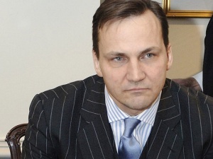 "Antifa z nożami?Homofob Sikorski". Polityk PO skrytykował w TVN24 agresję bojówkarza LGBT. I się zaczęło