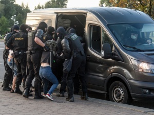 Białoruś: Konsulat potwierdził zatrzymanie trzeciego Polaka. "Robimy wszystko, by doszło do spotkania"