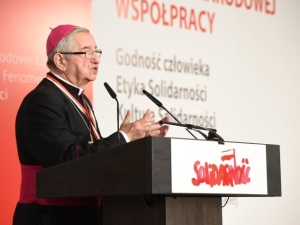 Abp. Sławoj Leszek Głódź przechodzi na emeryturę