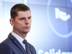 "Oburzenie na lekceważące traktowanie przez Rząd RP". "S" oświaty mocno odpowiada min. edukacji