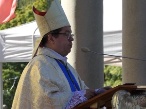 Abp Pawłowski: Prawo i konstytucja nie są dla mniejszości czy większości