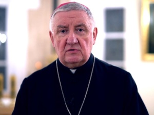 Bp Kamiński poświęcił w Radzyminie figurę Matki Bożej Łaskawej - Strażniczki Polski