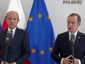 Konferencja Budki i Grodzkiego ws. podwyżek. "Będę rekomendował senatorom KO odrzucenie ustawy"