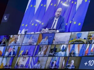 Miało nie być szczytu, bo KE się obraziła. Teraz szefowie państw dziękują Morawieckiemu za inicjatywę