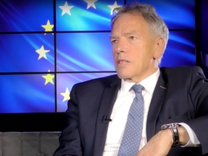 "Pamiętam takich dyspozycyjnych służalców ze stanu wojennego..." Sekretarz PZPR Rosati znowu szokuje