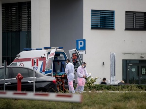 Kolejny dzień z dużą liczbą zakażeń koronawirusem. Najnowszy raport resortu zdrowia