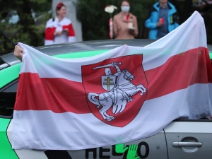 Białoruś: Podczas protestów milicjanci zaatakowali mistrza świata w kickboxingu, dostali srogie baty...
