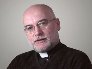 O. prof. Kowalczyk: Słowa Papieża o terroryzowaniu cytują wspierający terroryzowanie świata ideol. LGBT