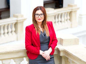 Dr Adriana Bartnik dla TS: Pokolenie 40-latków zostało oszukane. To oni najczęściej doświadczają mobbingu