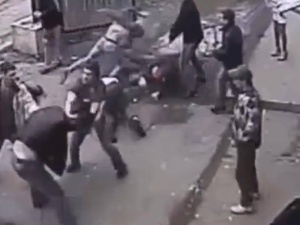 Sikh uratował polskiego nastolatka przed napaścią brytyjskiego gangu, poturbowany leży w szpitalu
