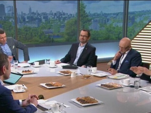 Spór o 500+ na antenie TVP. Prof. Zybertowicz: "Platforma, by tego programu nigdy nie zrobiła"