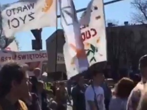 [video] Największy dotąd Marsz Świętości Życia przeszedł ulicami Warszawy