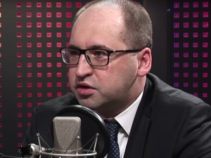 Bielan [PiS]: Mieliśmy szereg wpadek wizerunkowych. Nie jest konieczne aby wiceminister jechał na sygnale