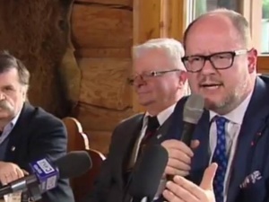 [video] Internauci komentują słowa Adamowicza "Panie Goebbelsie, Pan jest najemnym propagandzistą"