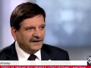Janusz Śniadek: Macierewicz zagraża "postkomunistycznemu betonowi" i "starej bezpiece". Stąd ten atak