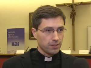 Ks. Sadłoń zrezygnował ze współpracy z Urzędem m.st. Warszawy po uchwaleniu finansowania in vitro