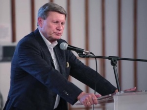 Leszek Balcerowicz krytykuje własność państwową, Kamil Zaradkiewicz odpowiada