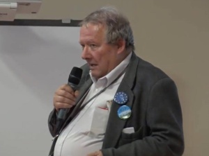 Prof. Marek Jan Chodakiewicz felietonista TS, pozwał do sądu Adama Michnika