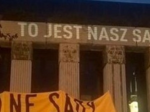 Wymowne hasło protestujących pod SN: "To jest nasz sąd". Internauci: a powinien być obywateli