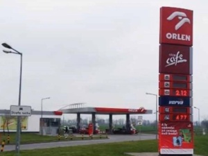 Tomasz Lis i Bartosz Wieliński wyśmiewają Joachima Brudzińskiego za chęć wspierania polskiego przemysłu