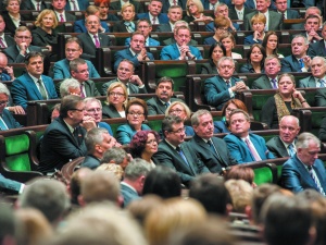 160 mln zł. na nagrody w ministerstwach od listopada 2015 r. SE: "To iście dojna zmiana"