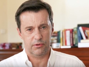 [video] W. Gadowski: Dwie Polski się zderzyły: ta skrwawiona na barykadach i ta rozkradająca mienie