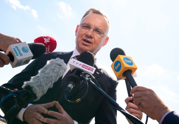 Andrzej Duda: Nie widzę problemu, by stare uzbrojenie wysłać Ukraińcom