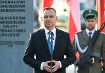 Prezydent: kłamstwa i oszczerstwa na szkodę funkcjonariuszy SG to podłość