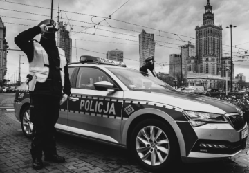 W całej Polsce zawyły syreny. To hołd dla zmarłych policjantów [WIDEO]