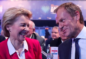 Nieoficjalnie: Nowa koalicja chce od Brukseli wypłaty kolejnych 7 mld z KPO bez spełniania kamieni milowych