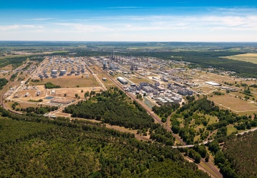 Niemcy kombinują ws. emisji szkodliwych substancji przez rafinerię Schwedt przy granicy z Polską
