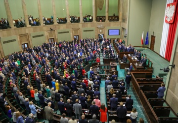 „Weszliśmy na drogę rozpadu państwa”. Sejm uznał „język śląski”